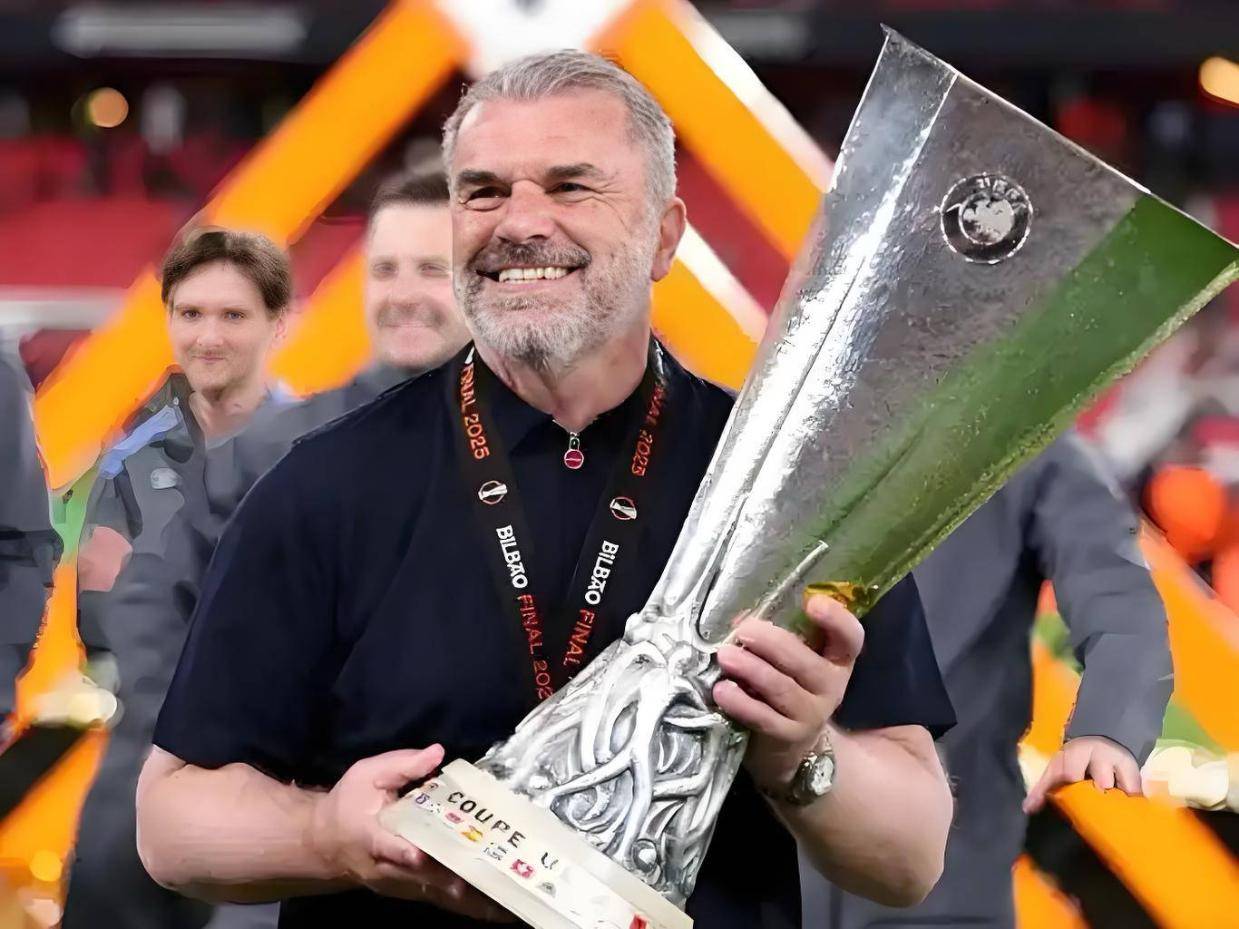 欧联-贝蒂斯0-2森林：贝蒂斯将轮换，澳波要复制热刺奇迹|前瞻